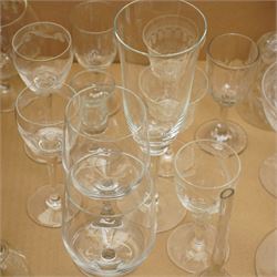 Collection of mixed antique glassware, including various etched examples, in one box
