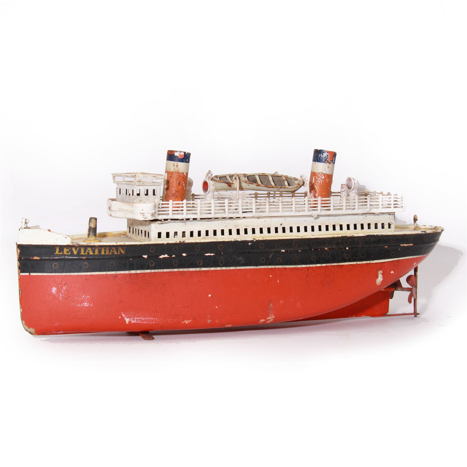 Early 20th century Gebruder Bing tinplate clockwork liner 'Leviathan', model no. B-49, H14.5cm, W37cm