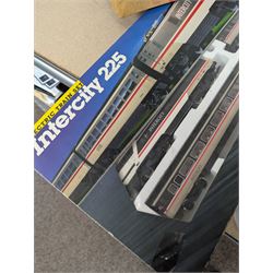 Hornby Electric Intercity Trainset, Triang Railways Electric trainset and a collection of 00 gauge rolling stock, control units, etc