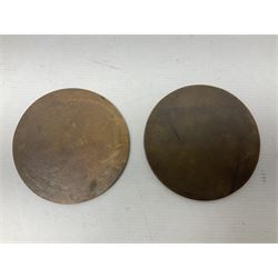 Two WWI bronze memorial plaques named to Hall Serginson and Joseph Stokeld (2)