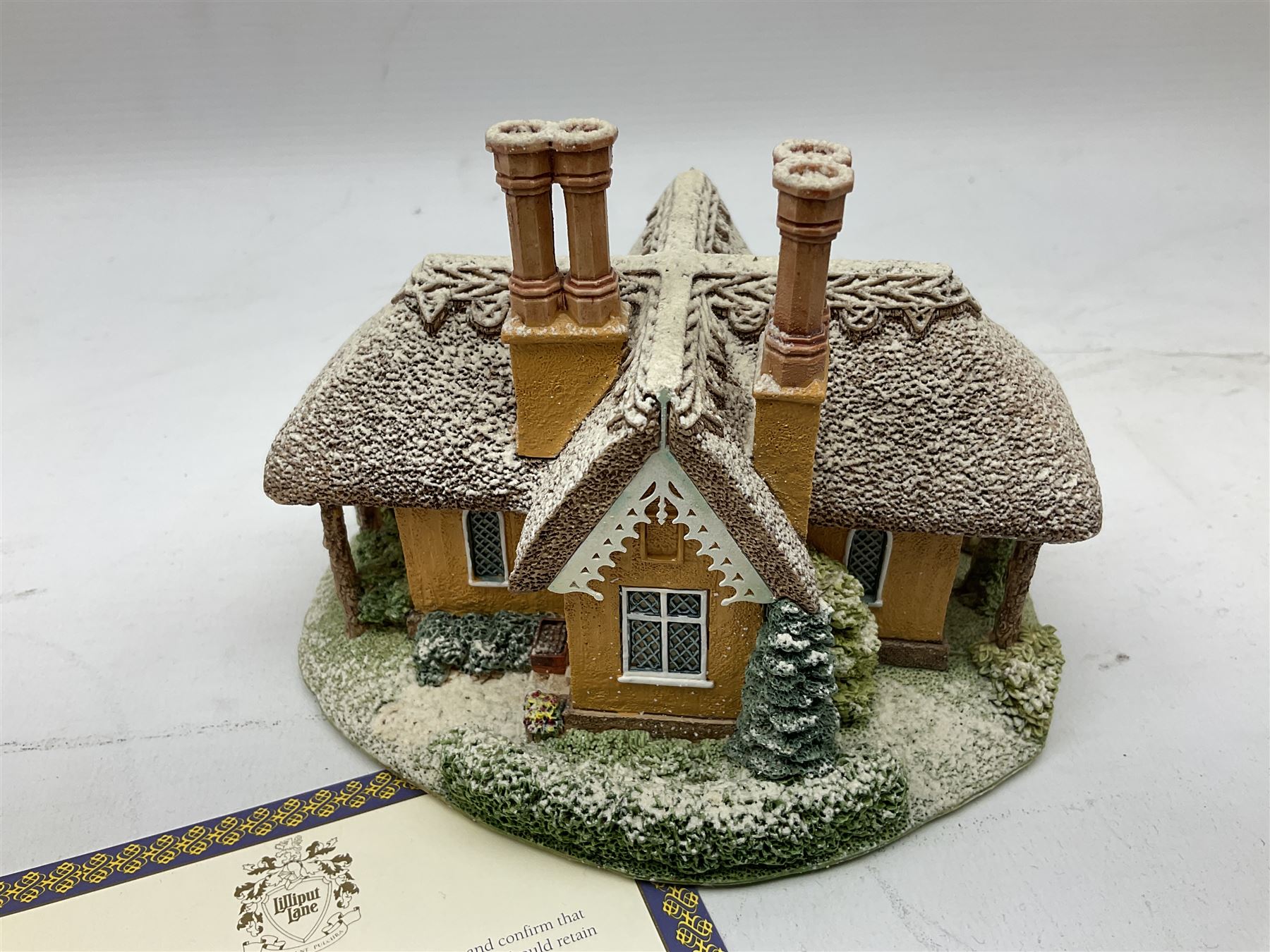 Ten Lilliput Lane winter (snowed) cottages, to include Yuletide Inn, The Christmas Present and Kerry Lodge, all boxed with deeds