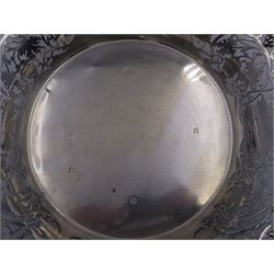 Modern silver Britannia standard fruit bowl, of lobed circular form, with applied and pierced fruiting vine decoration throughout, upon three bracket feet, hallmarked 1966, maker's mark BSC