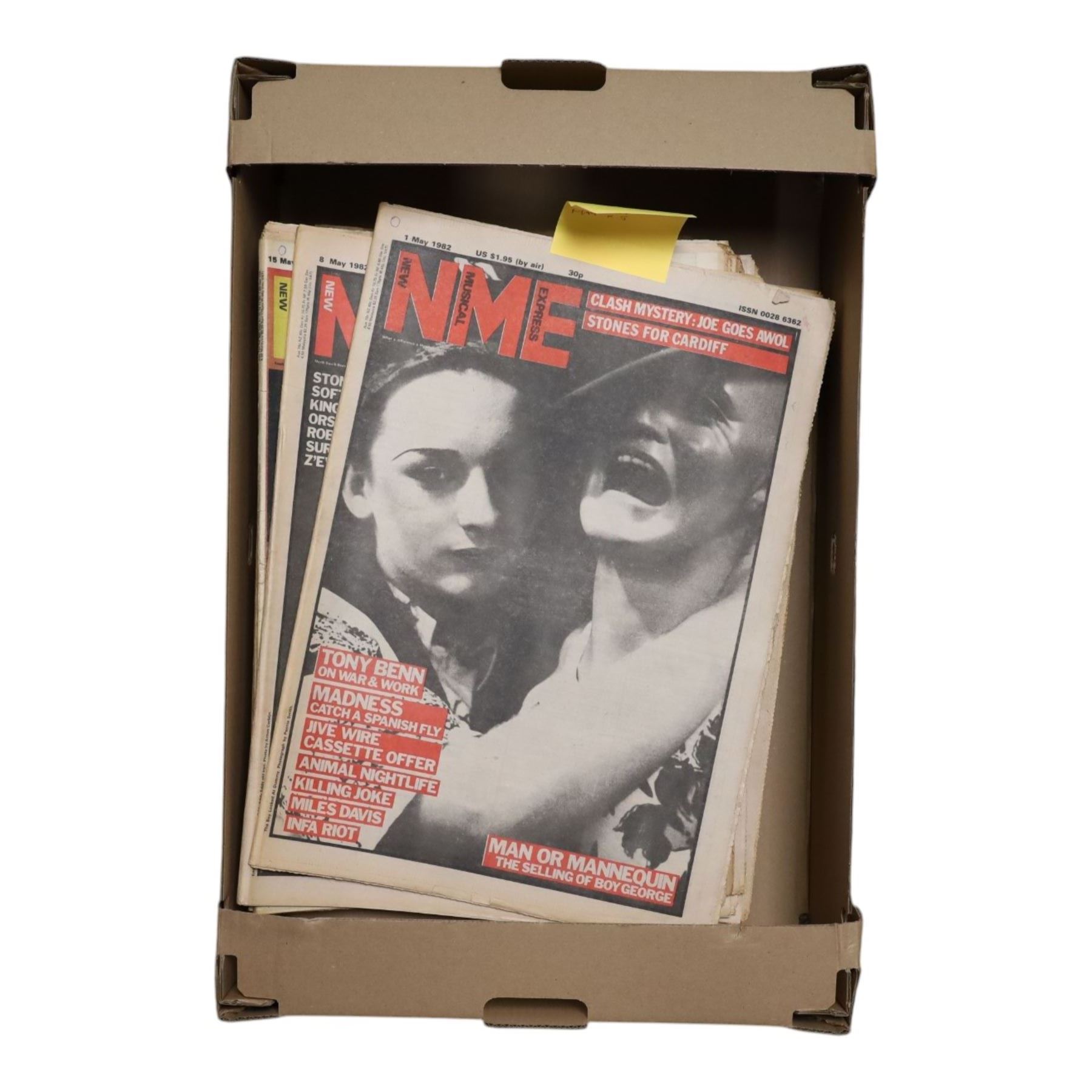 1980s music magazines, including seventeen 1982 Record Mirror examples and one-hundred and forty nine NME magazines spanning years 1980 to 1986