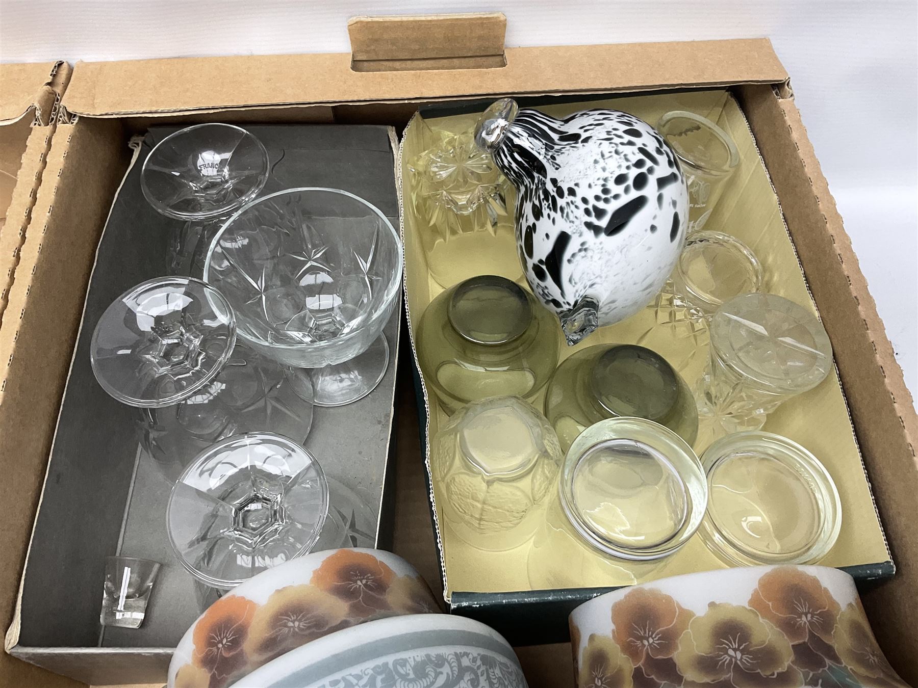 Large quantity of glassware to include Dartington decanter, boxed Caithness Maydance paperweight, mid-century drinking glasses, Murano style figure of a bird, cranberry glass etc