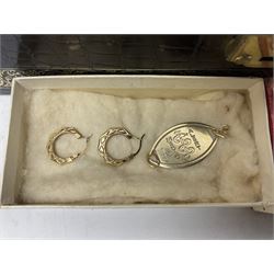Pair of 9ct gold hoop earrings and a 9ct gold ID tag, mother of pearl necklace and a collection of costume jewellery, in faux croc jewellery box