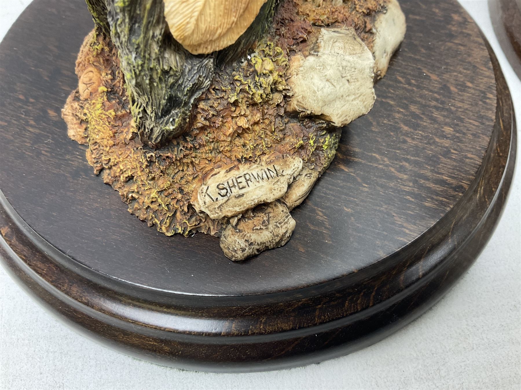 Quantity of Country Artists figures, comprising Woodland Visitors G800, Otter Family CA 552, Barn Owl CA 431, Wren CA 81, Mouse and Acorn CA784, Kingfisher - Broadway CA422, Early Days - Barn Owlets CA 720, together with two Border Fine Arts figures comprising Woodcock by James Harvey, 1985 and First Outing, Many with original boxes (9)