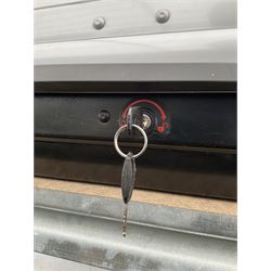 Thule car top box with keys - THIS LOT IS TO BE COLLECTED BY APPOINTMENT FROM DUGGLEBY STORAGE, GREAT HILL, EASTFIELD, SCARBOROUGH, YO11 3TX