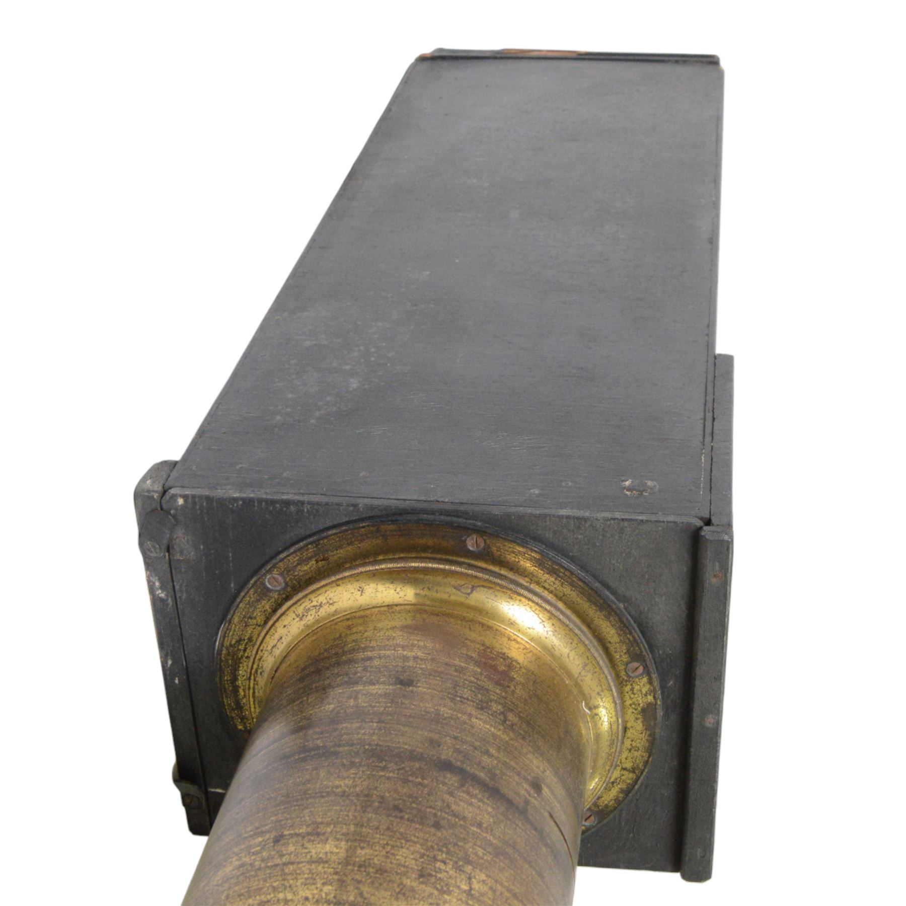 Late 19th century Voigtlander & Sohn large brass Euryscop lens no. 8 serial no. 31590, mounted to long black wooden box, with leather lens cover and seven brass Waterhouse stops, lens case D19cm