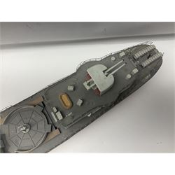 Model of the WWII K-Class Destroyer HMS Kelly, fitted with remote control equipment, untested (no controller), approximately L110cm