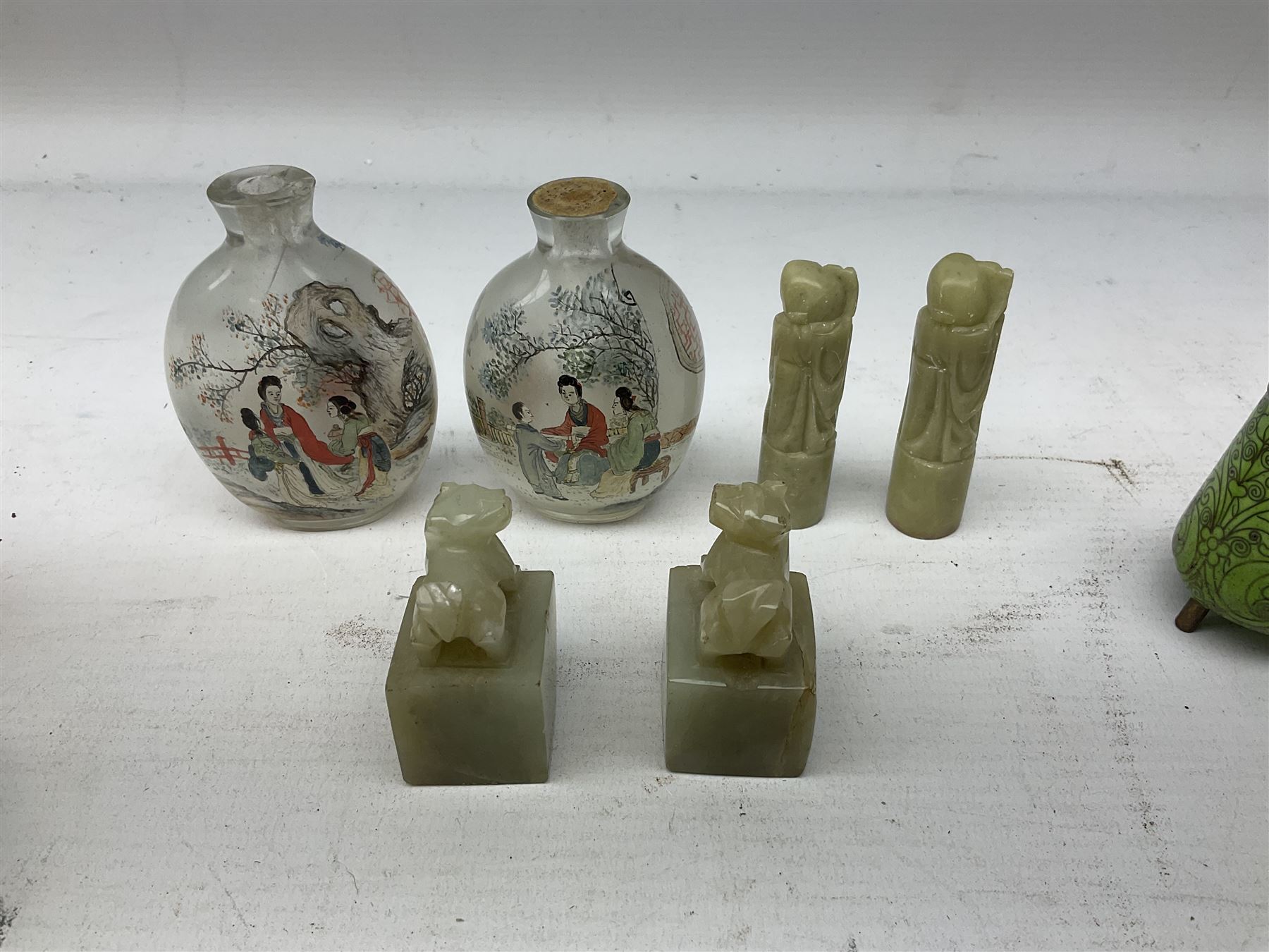 Krosno glass decanter with etched floral decoration, snuff bottles to include oriental glass examples, cloisonné matchbox cover, napkin ring and other examples