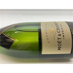 Bollinger special cuvee champagne, 75cl 12% vol, and Moet & Chandon imperial champagne, 750ml, 12% vol (2)