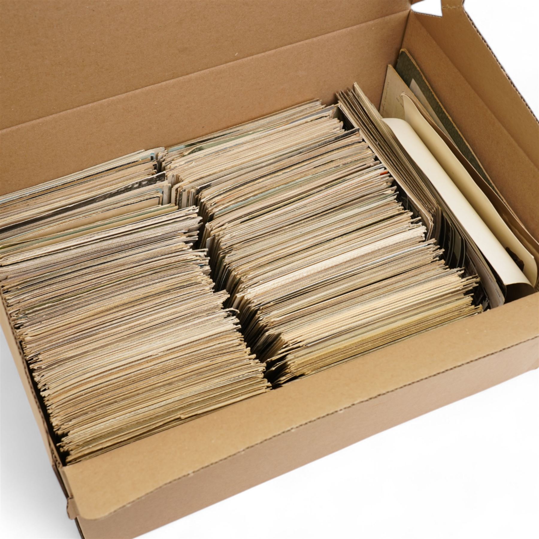 Vintage postcard album and contents of mainly topographical cards and a quantity of loose cards