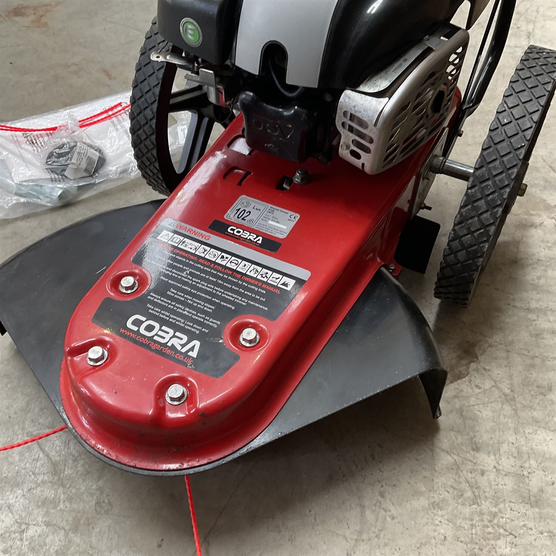 Cobra Briggs & Stratton WT56B wheeled trimmer