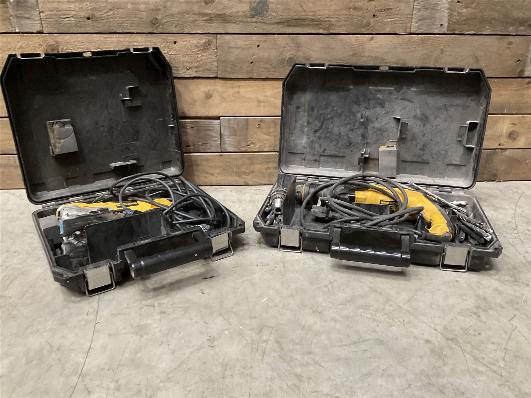 De-Walt jigsaw and a De-Walt SDS drill, cased (2)