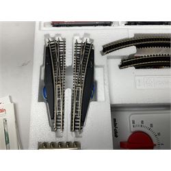 Marklin 'Z' gauge - No.81852 train set with double pantograph locomotive and four goods wagons; boxed