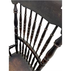 Early 19th century elm and beech farmhouse spindle back armchair