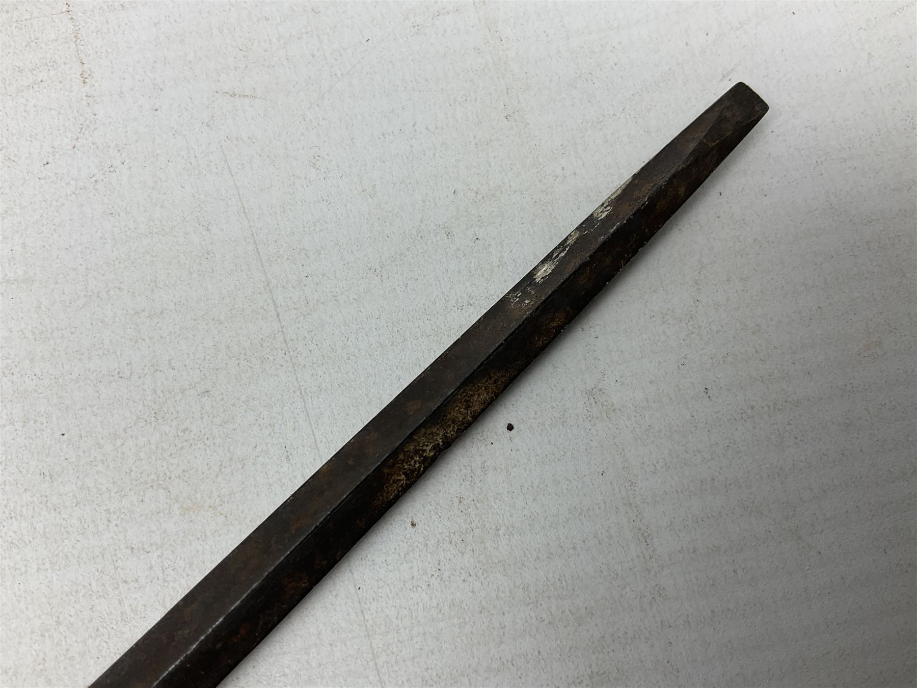 French model 1866 sabre bayonet, the 57.5cm curving blade marked St. Etienne 1873; in associated steel scabbard L71cm; and Mosin-Nagant M1891 socket bayonet with 43cm cruciform blade No.37068 (no scabbard) (2)