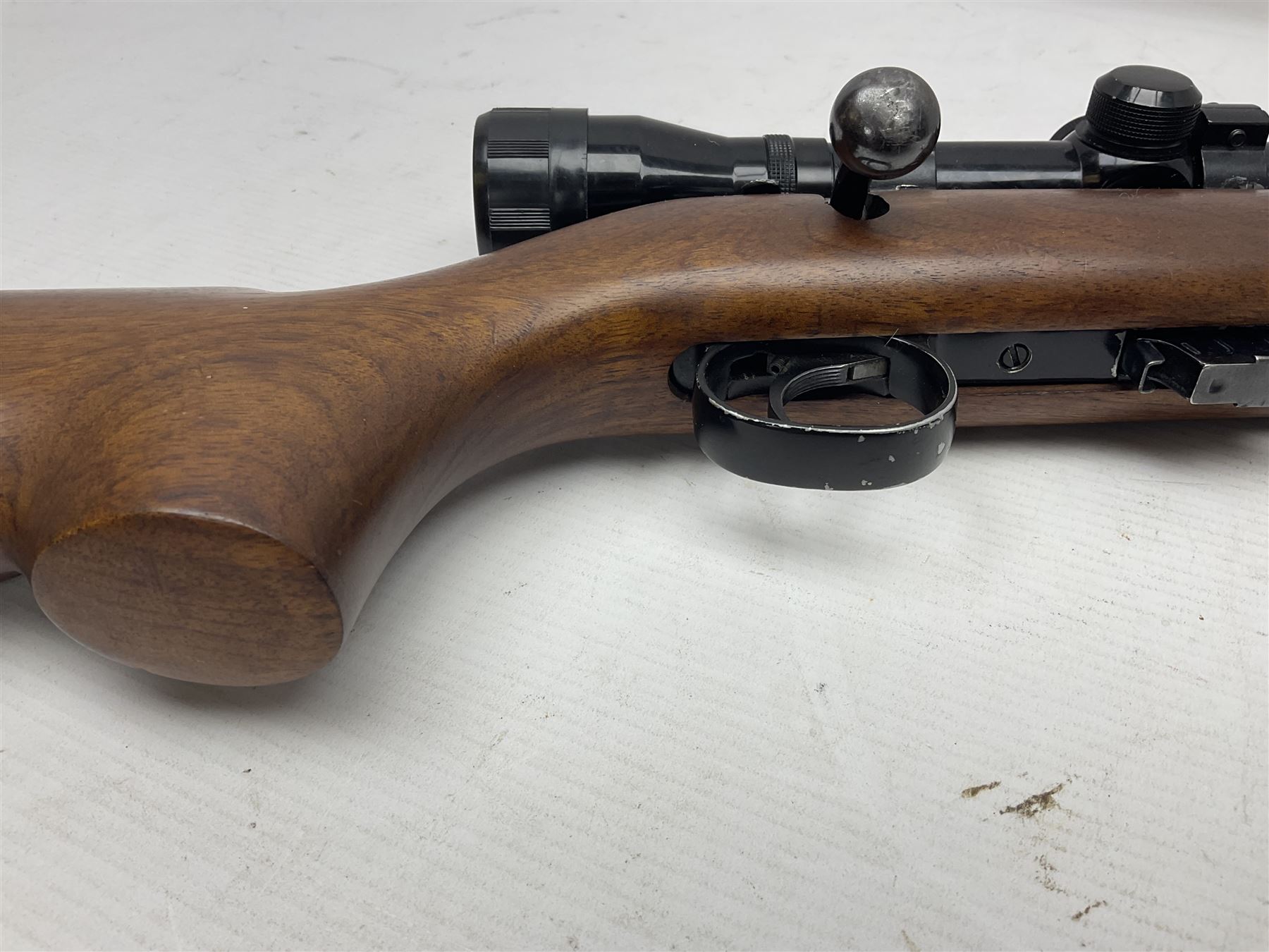 FIREARMS CERTIFICATE REQUIRED - BSA Supersport 5 bolt-action .22 LR rim-fire rifle with five-shot magazine, the 58.5cm (23