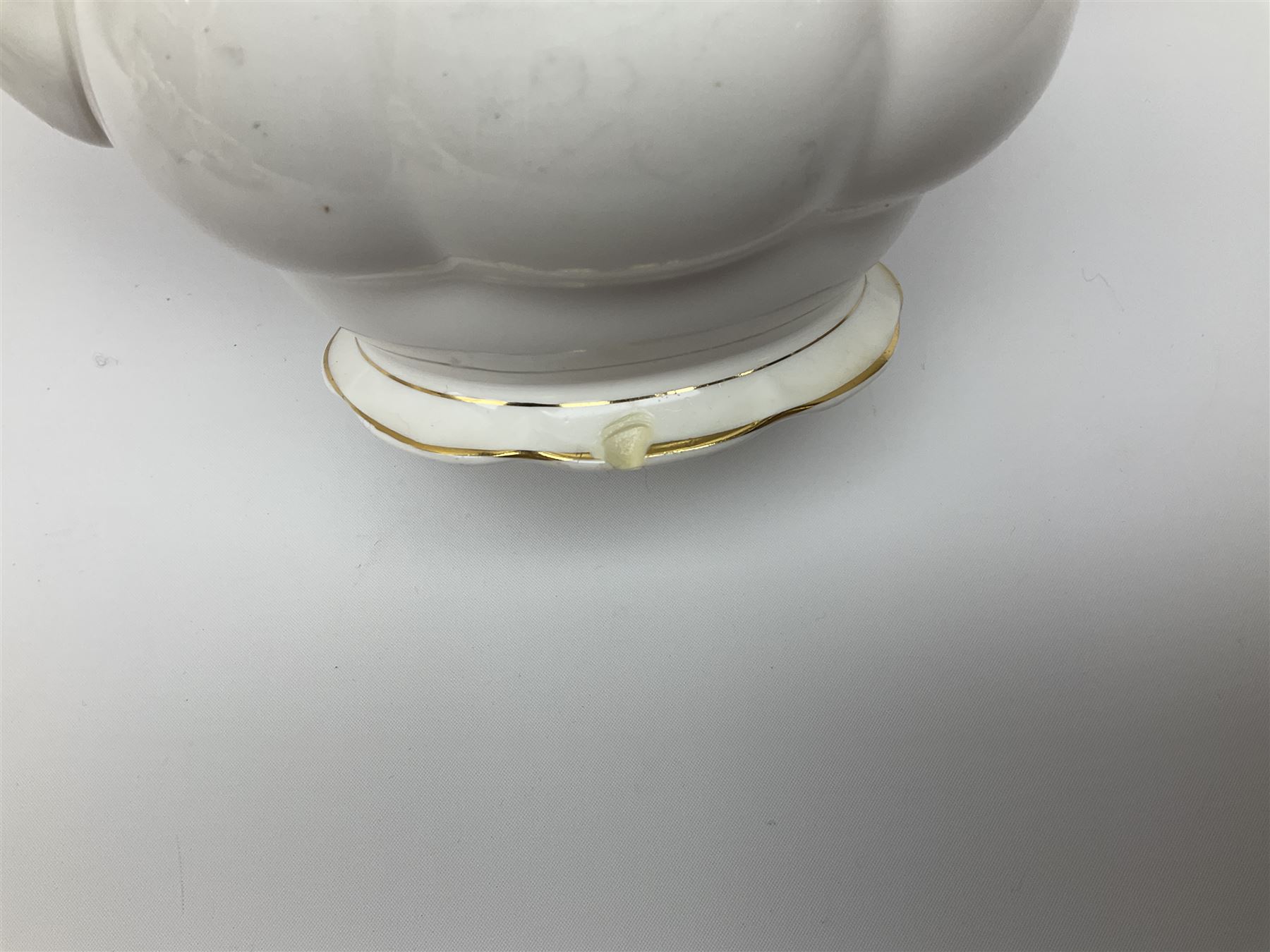 Royal Albert Old Country Roses pattern tea set, comprising teapot, coffee pot, six teacups and six saucers, five side plates, further teacup with joined saucer and side plate, open sucrier, milk jug, cake plate, and preserve pot and cover, together with Royal Albert Jubilee Rose pattern sauce boat and stand, and Royal Albert Lavender Rose pattern cake stand. 