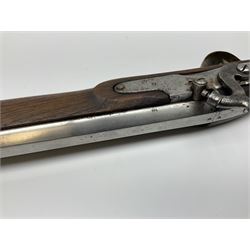 Reproduction 11-bore black-powder blunderbuss, the 61.5cm barrel with black-powder marks and ramrod under, walnut full stock with steel lock and brass fittings and two sling swivels, serial no.155, L101cm overall SHOTGUN CERTIFICATE REQUIRED