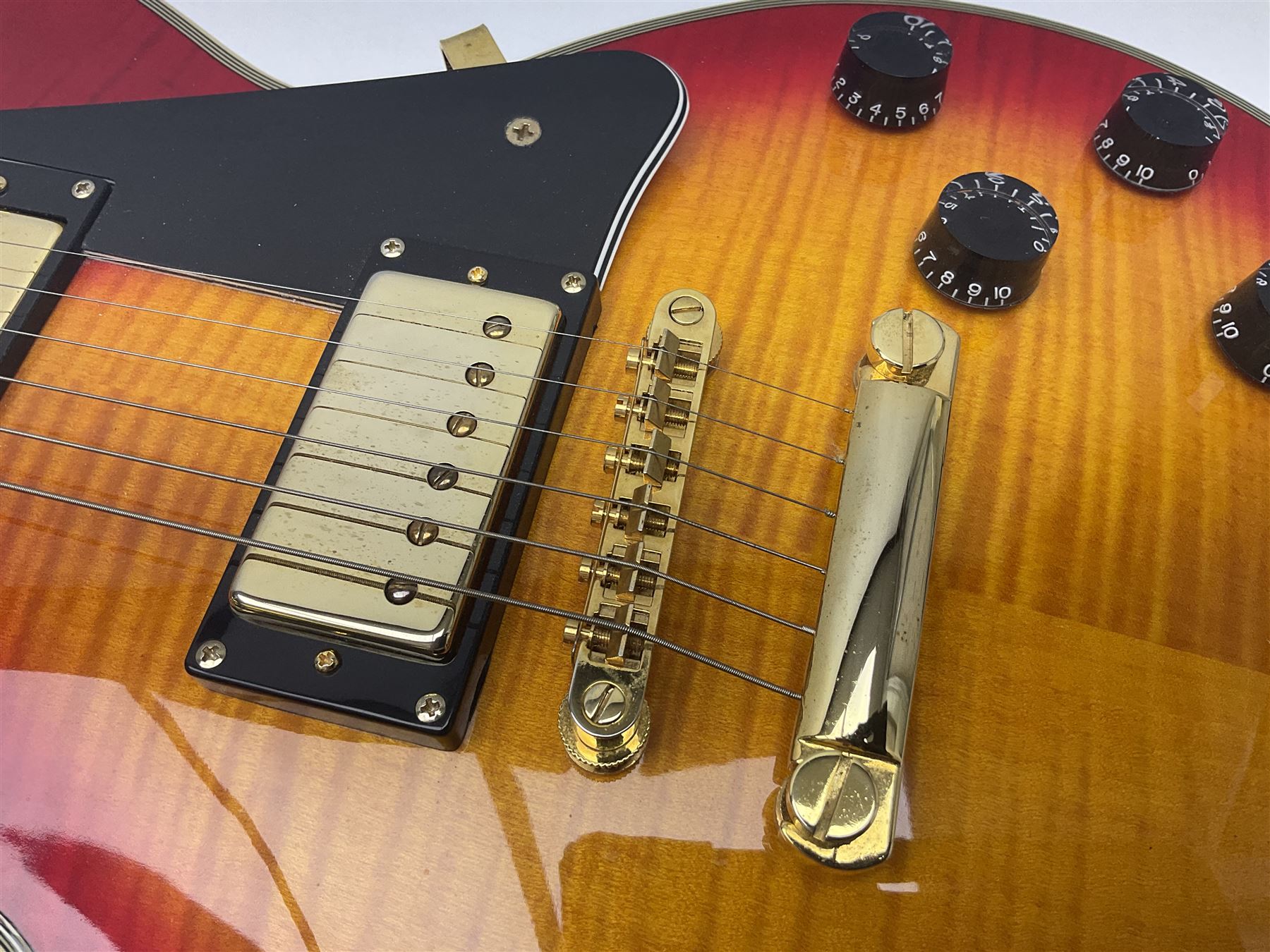 Epiphone Gibson Les Paul electric guitar c2004 with red sunburst finish, serial no.U02030418; L100cm; in fitted hard case