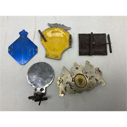 Four car badges, comprising two RAC, AA and a Morgan Sports Car Club example, together with a Royal Coat of Arms plaque (5)