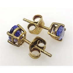  14ct gold oval tanzanite ring, hallmarked and pair of silver-gilt tanzanite stud ear-rings, stamped 925  