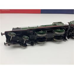 Bachmann '00' gauge - Class D11 4-4-0 'Butler Henderson' Great Central locomotive No. 506, produced exclusively for the National Railway museum; boxed with slip-case; and Class K3 2-6-0 BR lined black late crest locomotive No.61949; boxed; both DCC ready (2)