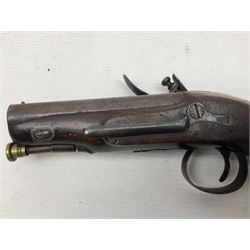 Early 19th century Wm. Hollis flintlock belt or pocket pistol, approximately 20 bore, the 10cm barrel with ram rod under, engraved lock plate with maker's name and roller frizzen, engraved trigger guard with pineapple finial and walnut stock with chequered grip L25cm overall