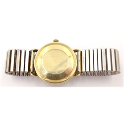  Eterna-matic 9ct gold wristwatch circa 1970s on expanding bracelet  