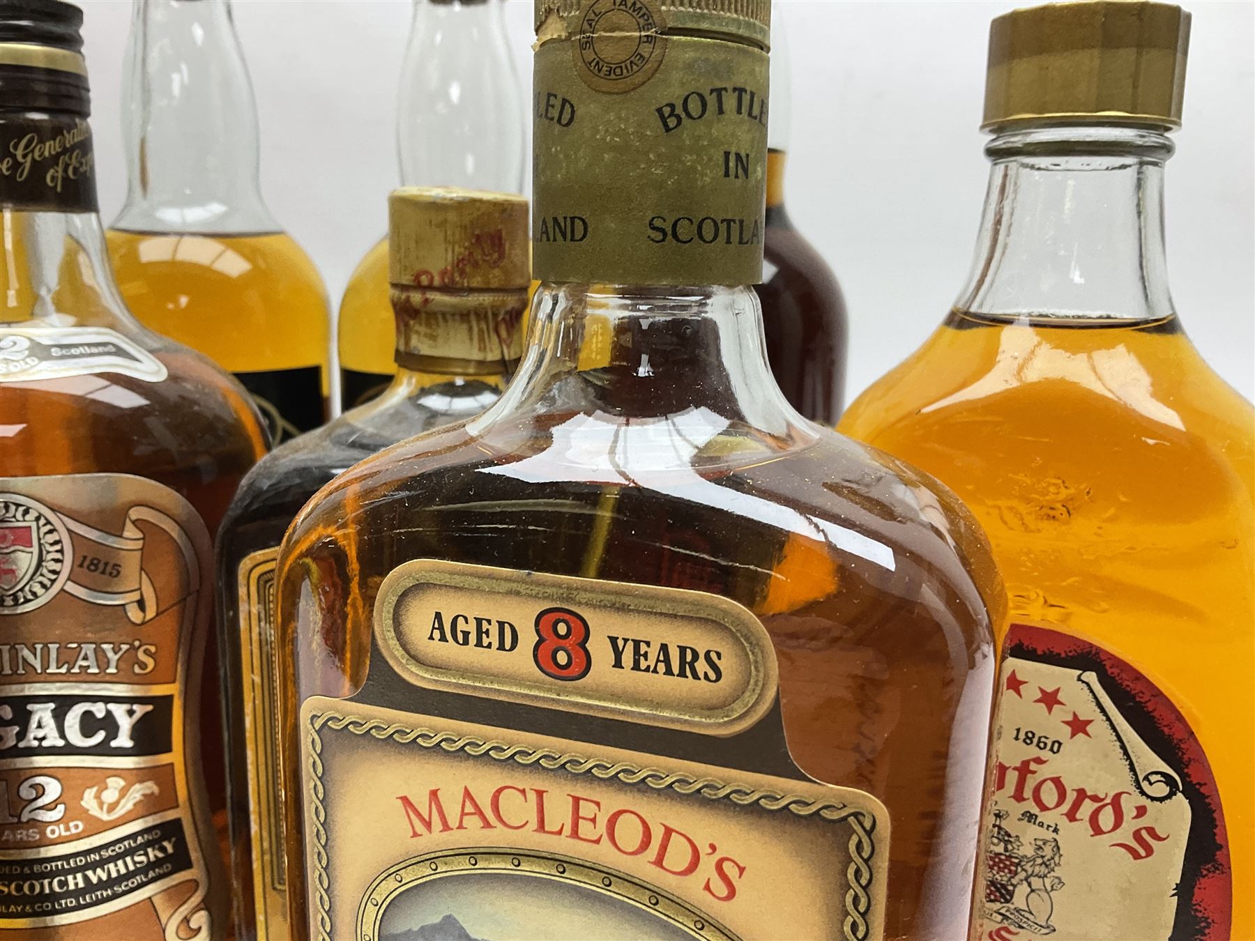 Ten bottles of blended Scotch whisky, including Macleod's Isle of Skye, Dalmeny De Luxe, Arden House, etc, various contents and proofs (10)