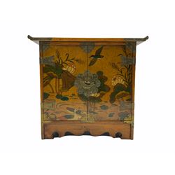 Small Chinese pinged two door cabinet