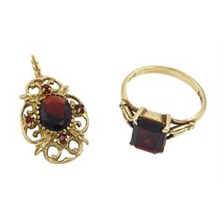 Gold single stone garnet ring and a gold garnet pendant, both 9ct