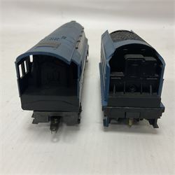 Hornby ‘00’ gauge - Class A4 4-6-2 locomotive ‘Silver Fox’ no.2512 in LNER silver; Princess Coronation Class 4-6-2 locomotive ‘Coronation’ no.6220 in LMS blue; both unboxed (2)