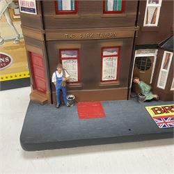 Britains - Circus Street Parade diorama with Circus Professional Vehicle no.08673; in original box 