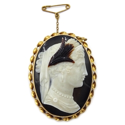  Victorian two tone hardstone cameo brooch depicting a Classical female bust set in gold mount, stamped 9ct   