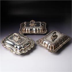 Pair 19th century silver plated entree dishes and covers with gadrooned and shell moulded ...