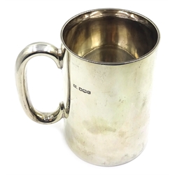  Early 20th century silver mug, plain tapering design by Atkin Brothers Sheffield 1920, approx 10oz  