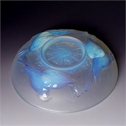 Ezan France - Art Deco 1930s opalescent pressed glass bowl depicting nesting birds, D25cm 