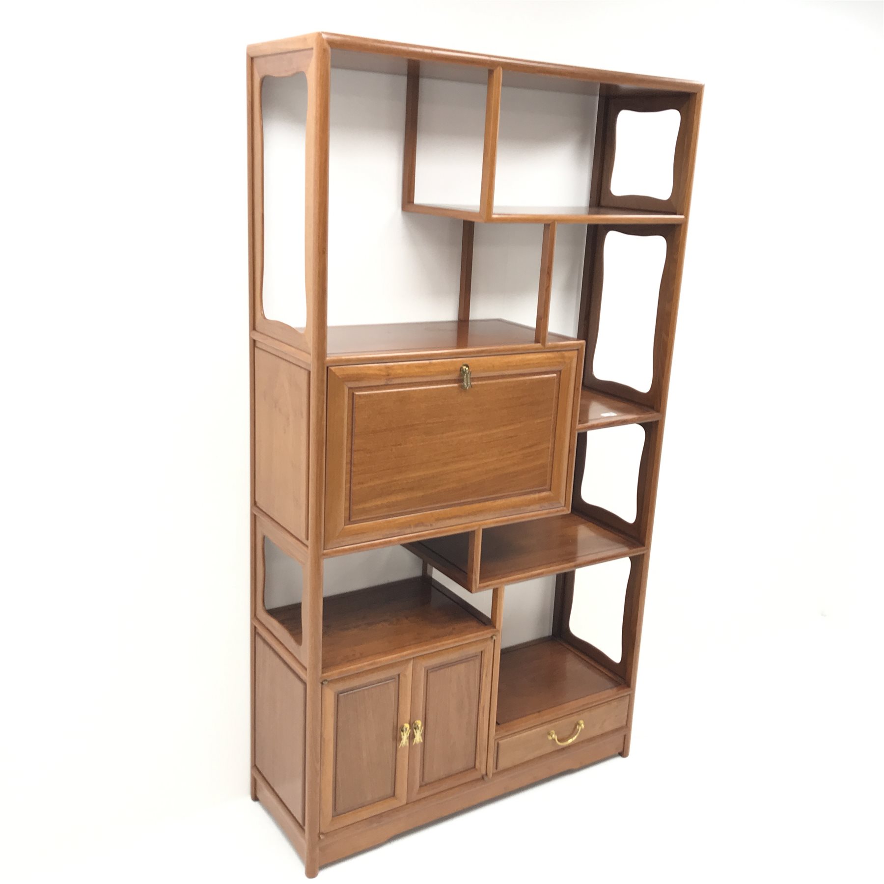 Chinese rosewood curio shelf, six shelves, single fall