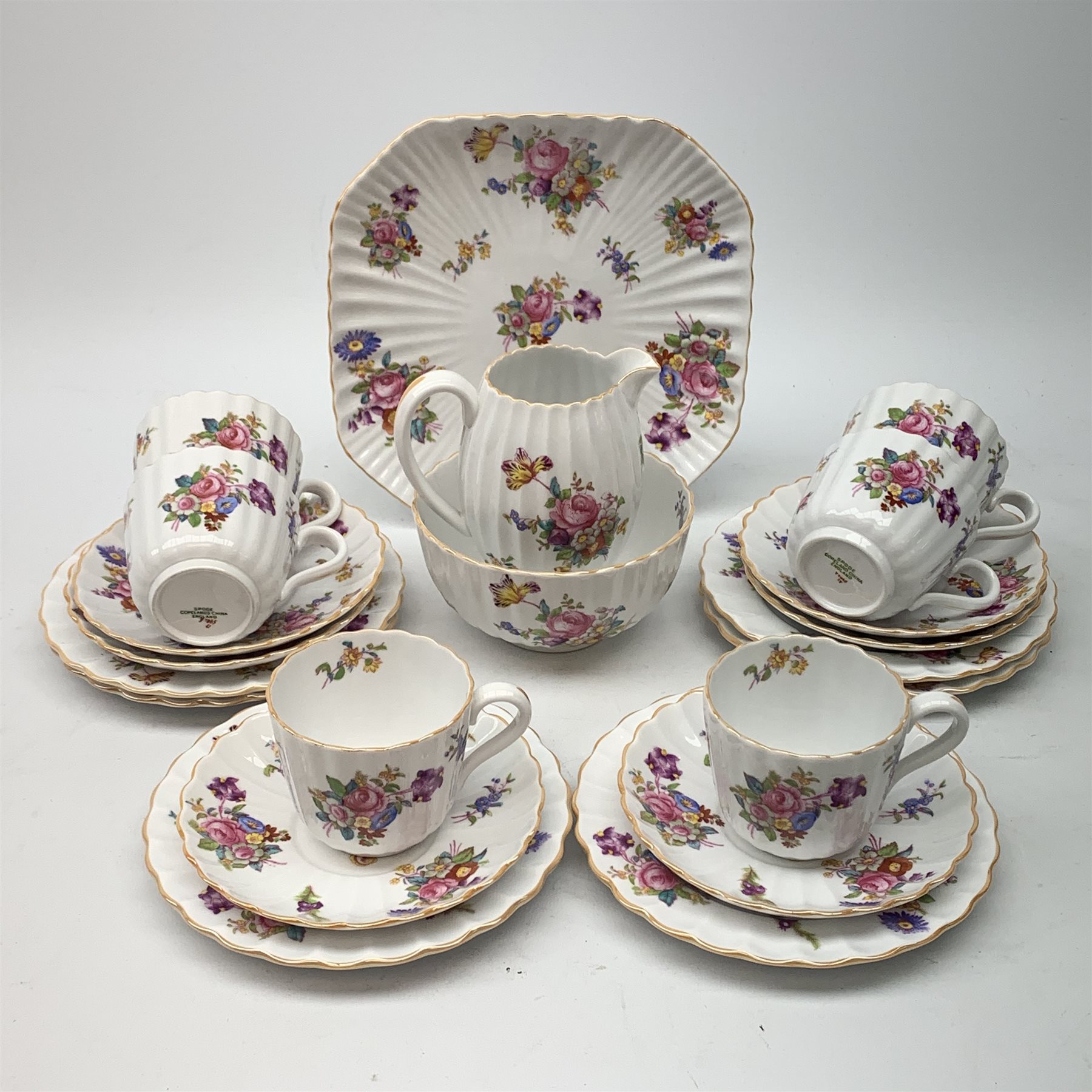 A Copeland Spode tea set, comprising six teacups, six saucers, six side