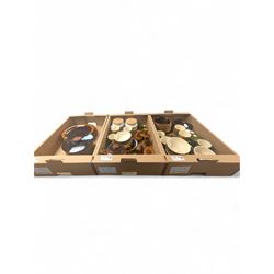 Collection of Hornsea pottery, to includ