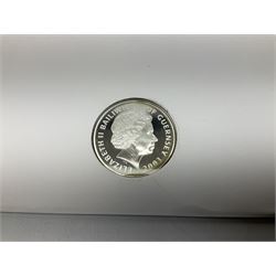 Eight coin covers including, 'Her Majesty Queen Elizabeth II 70th Birthday' containing a 1996 Canadian one ounce silver coin, three coin covers commemorating the 21st Birthday of HRH Prince William each containing a silver coin, '1895 1952 A Tribute to HM King George VI' containing a South Africa 1952 five shilling coin, 'The Notting Hill Carnival' containing a 1998 fifty pence etc (8)