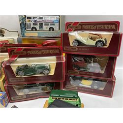 Four Franklin Mint 1:24 scale model cars, to include 1940 Duesenberg, 1912 Packard Victoria, 1935 Duesenberg and 1911 Rolls Royce, together with other diecast vehicles including Matchbox Models of Yesteryear, Lledo etc