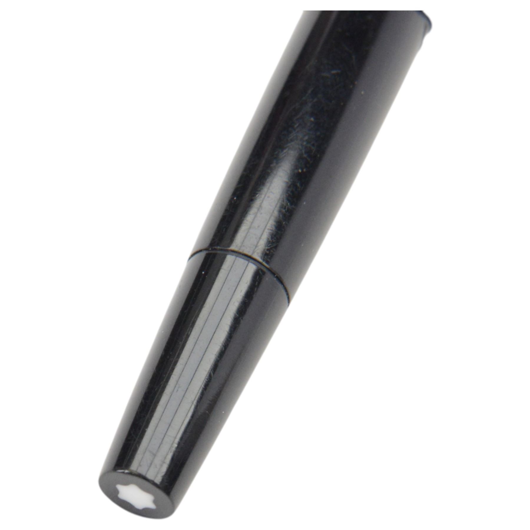 Montblanc no. 32 fountain pen in black finish