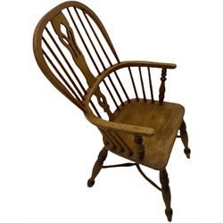 19th century ash and elm Windsor armchair