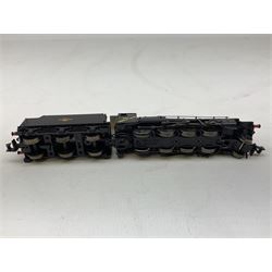 Graham Farish by Bachmann 'N' gauge - Class J39 0-6-0 locomotive no. 1856, Class 8F 2-8-0 locomotive no.48773 and Class A2 4-6-2 'A.H. Peppercorn' locomotive no.525  (3)