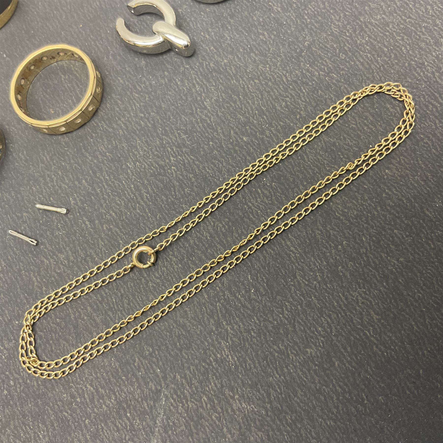 9ct gold jewellery including double wishbone ring, paste set eternity ring and a necklace chain, together with a Pandora ladies stainless steel wristwatch, Seiko ladies stainless steel wristwatch, silver buckle ring and costume earrings 