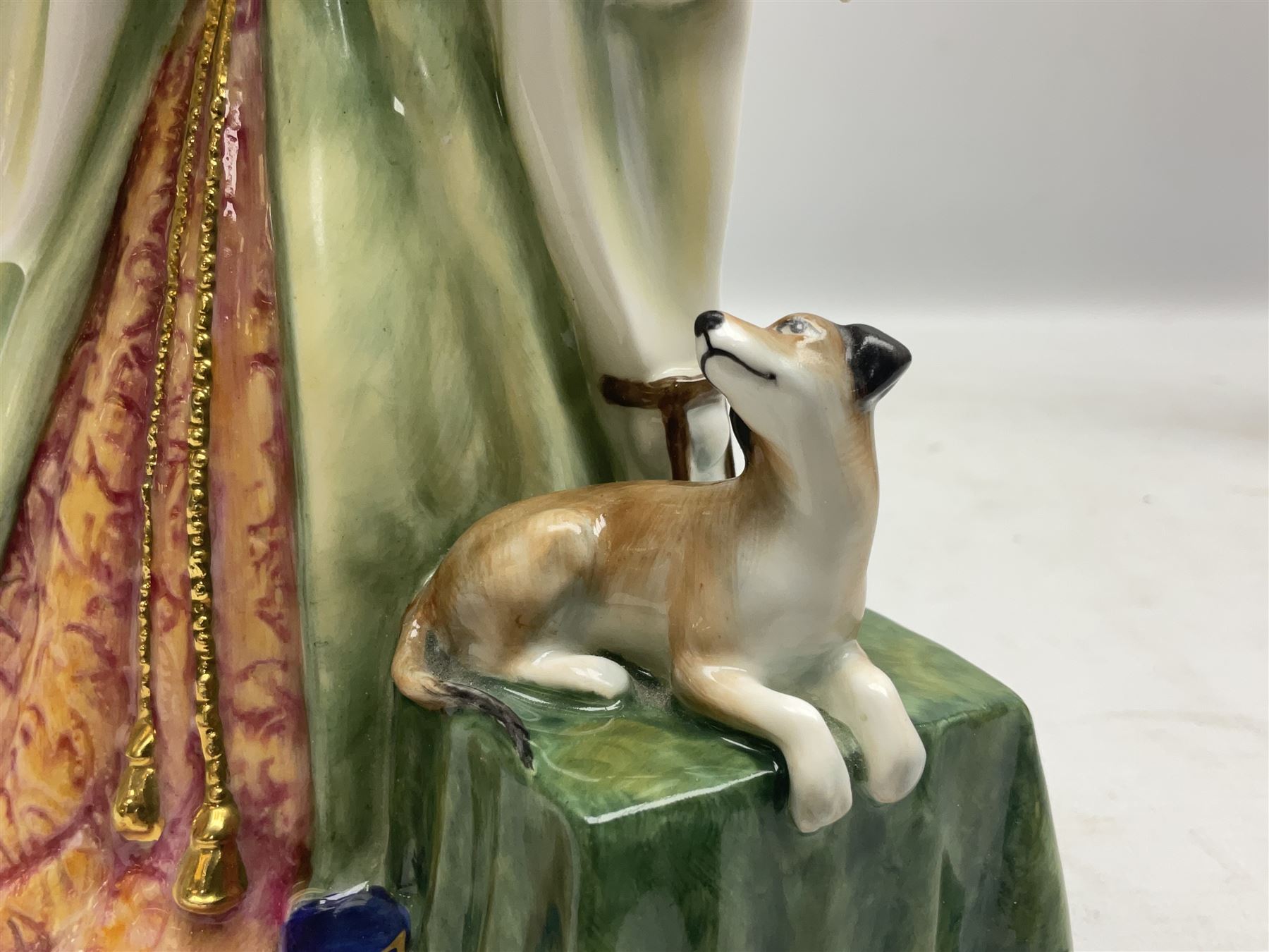 Royal Doulton limited edition Lady Jane Grey figure, HN3680, 2621/5000, H21cm