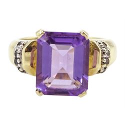 9ct gold single stone emerald cut amethyst ring, with white topaz set shoulders hallmarked
